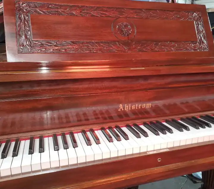 Ahlstrom Grand Piano Pic Four
