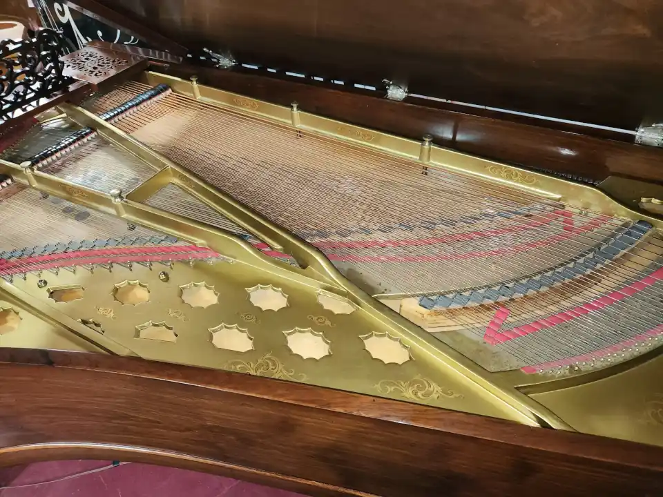 Knabe Rosewood Grand Piano Pic Four